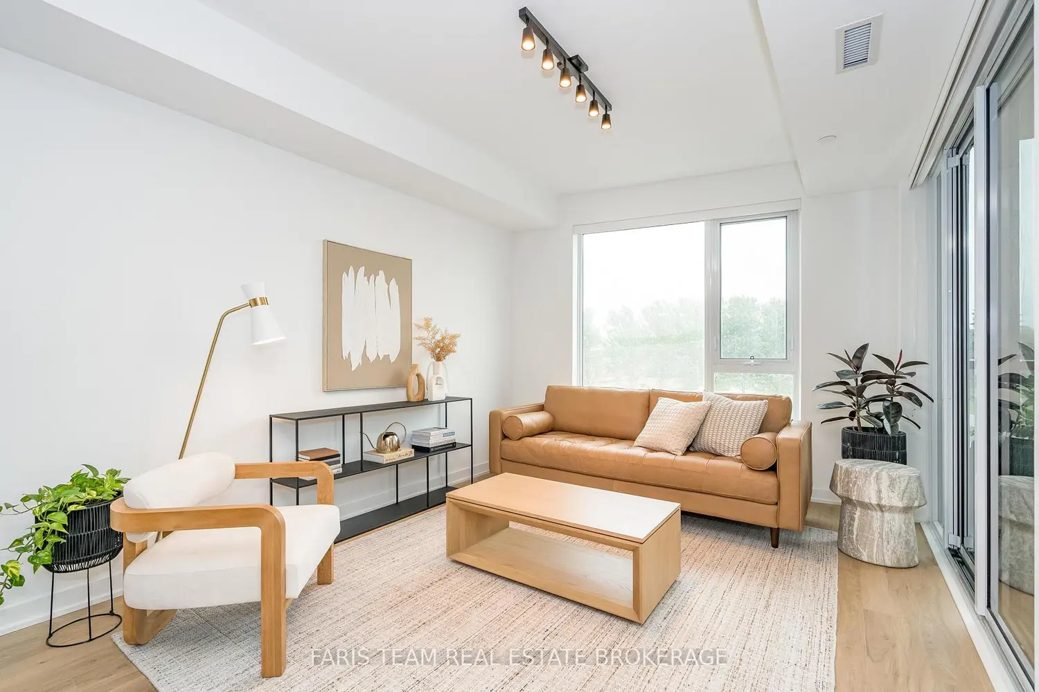 Additional image 7 of 31 Huron Street 209