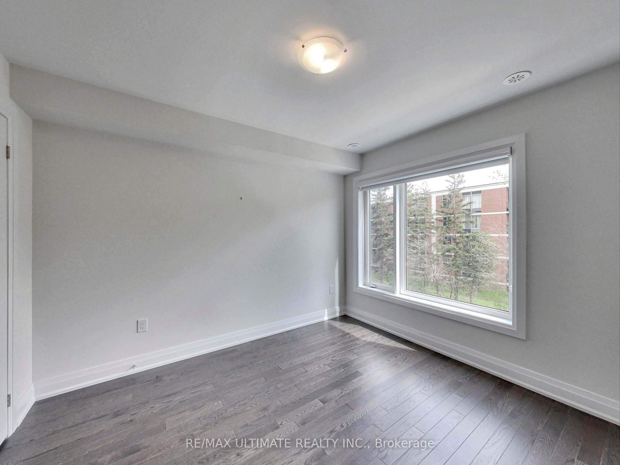 Additional image 4 of Apt 2-14 Creekbank Road, Toronto, ON, M6L 0A4