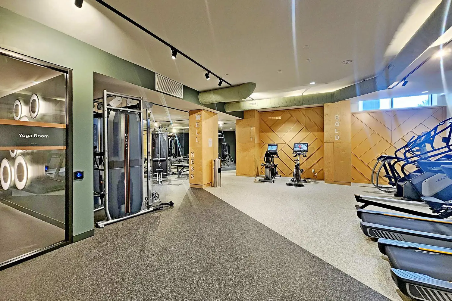 Additional image 7 of 2495 Eglinton Avenue 1902