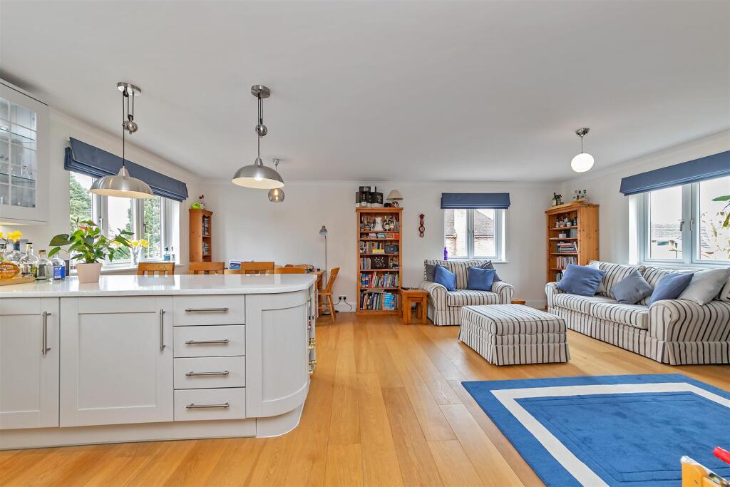 Additional image 6 of Woodstock Road North, St. Albans