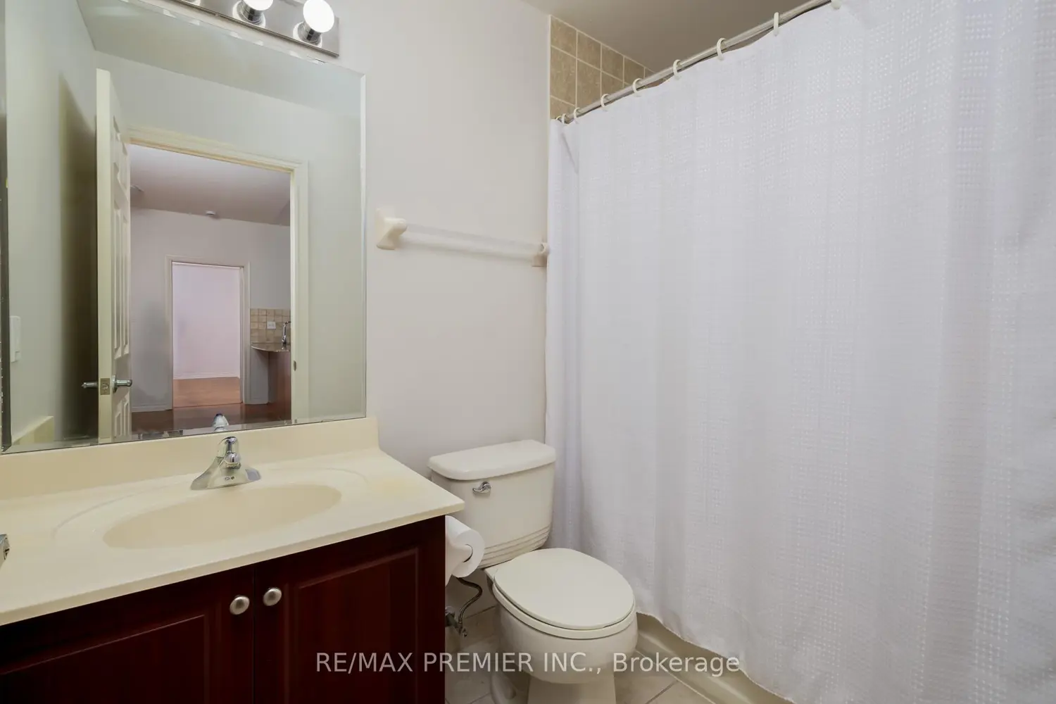 Additional image 10 of 4620 Highway 7 206