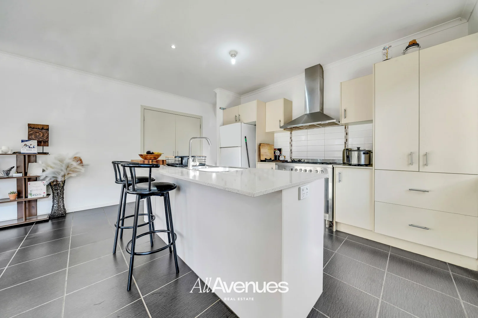 Additional image 9 of 123 Blue Horizons Way, Pakenham VIC 3810