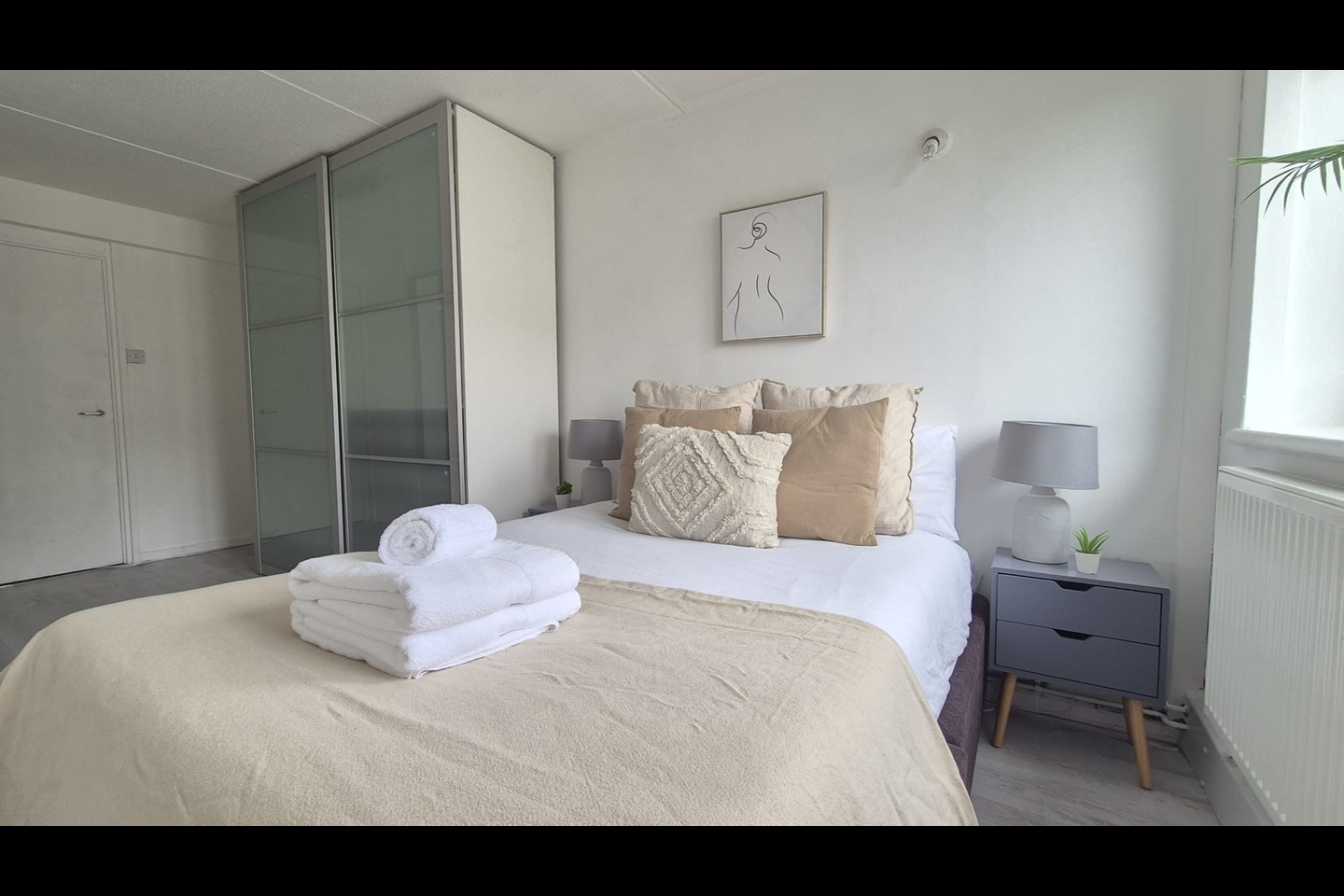 Additional image 12 of 2 Bed Flat, Charlotte Despard Avenue, SW11, N1 7GU