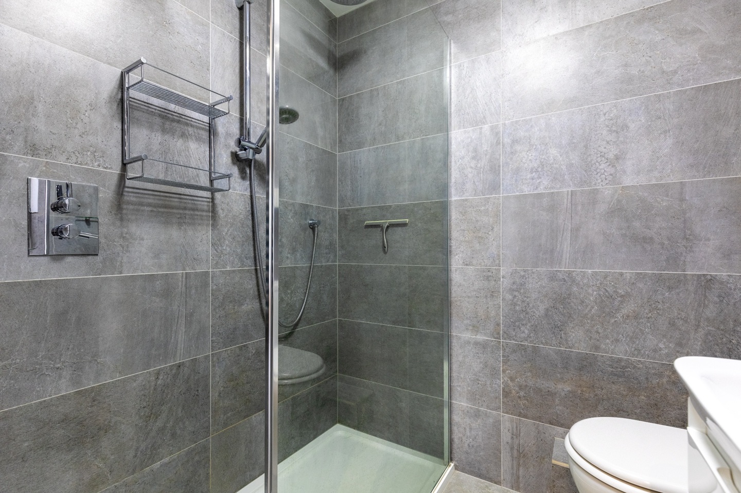 Additional image 12 of 2 Bed Flat, Linden Gardens, W2, N1 7GU