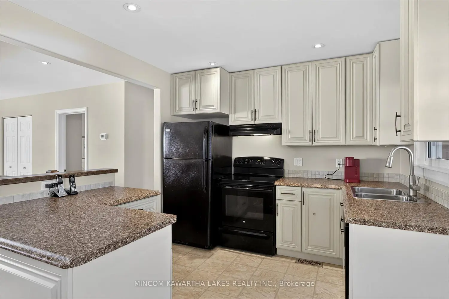 Additional image 3 of 630 Sherbrooke Street