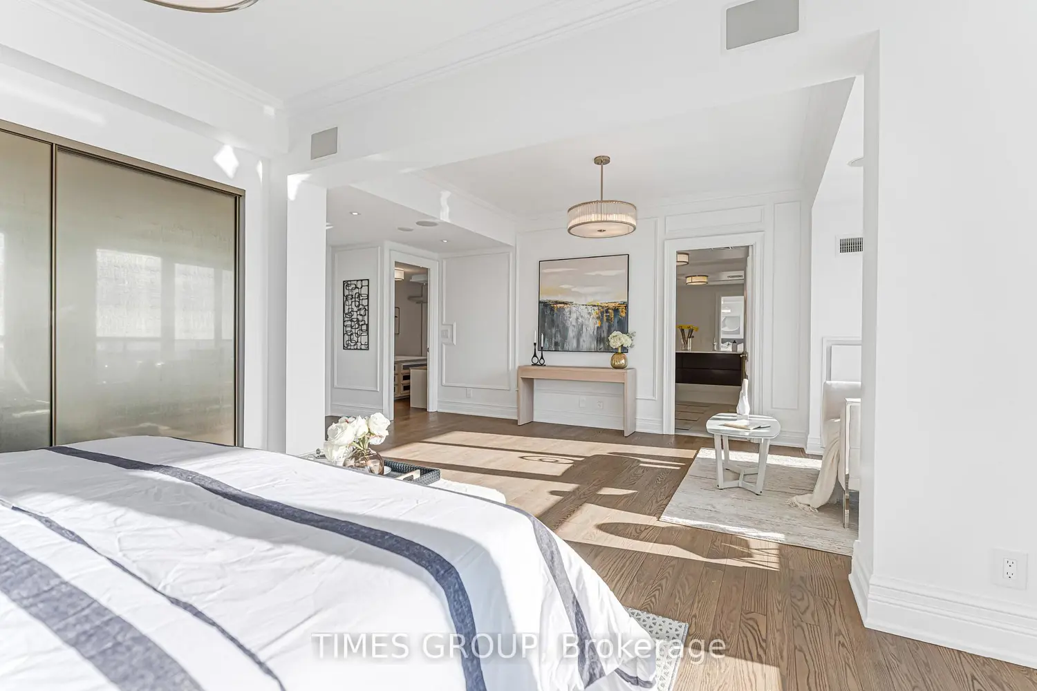 Additional image 10 of 500 Sherbourne Street 2302