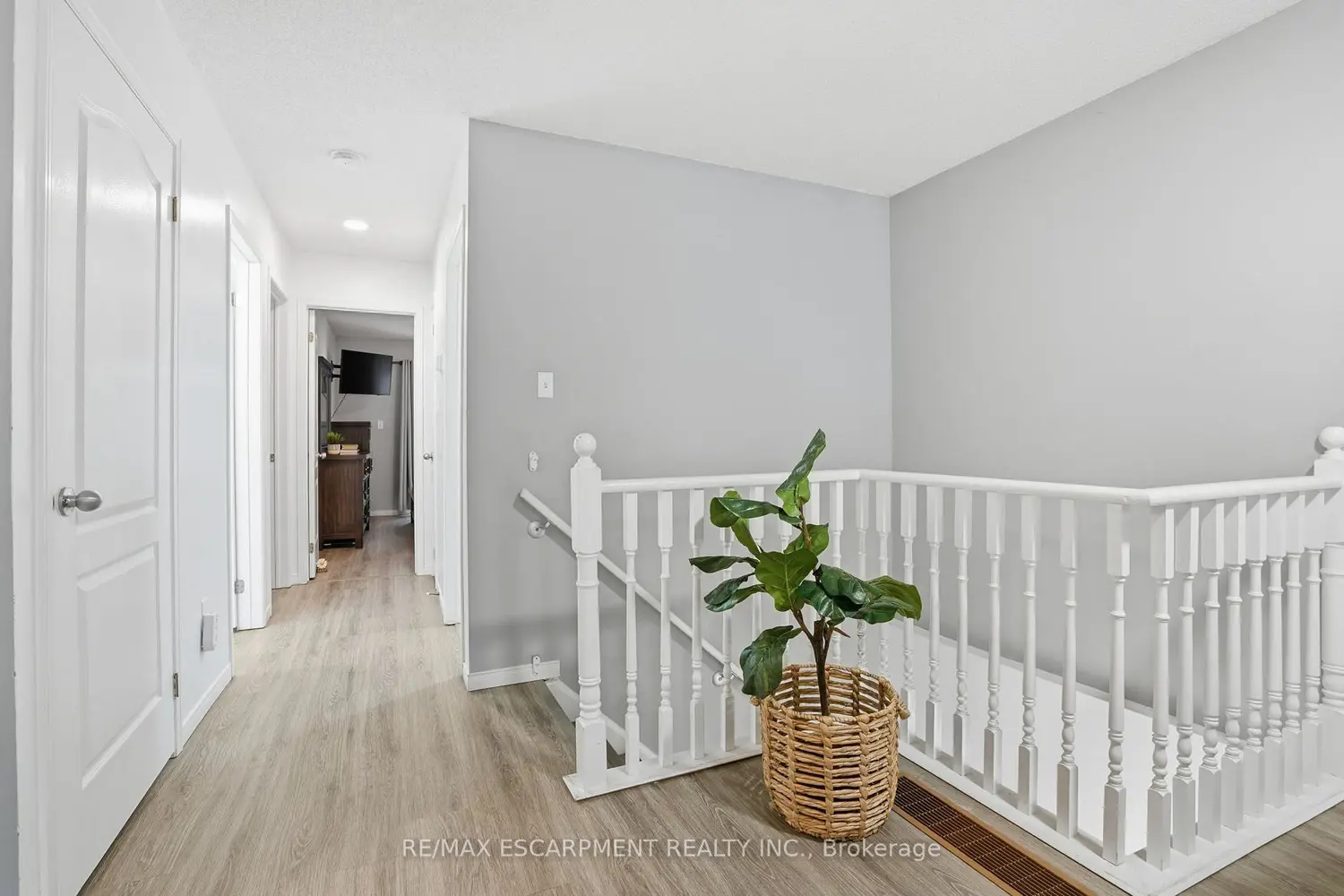 31 Galileo Boulevard photo 2