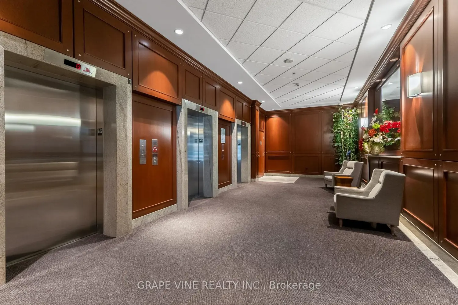 Additional image 3 of 234 Rideau Street 304