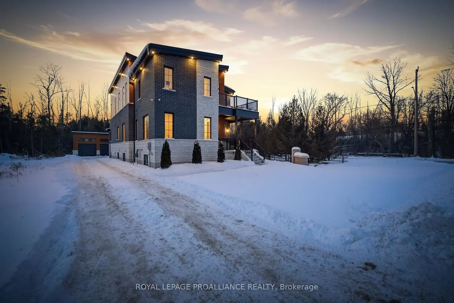 213 Suzanne Mess Boulevard photo 4