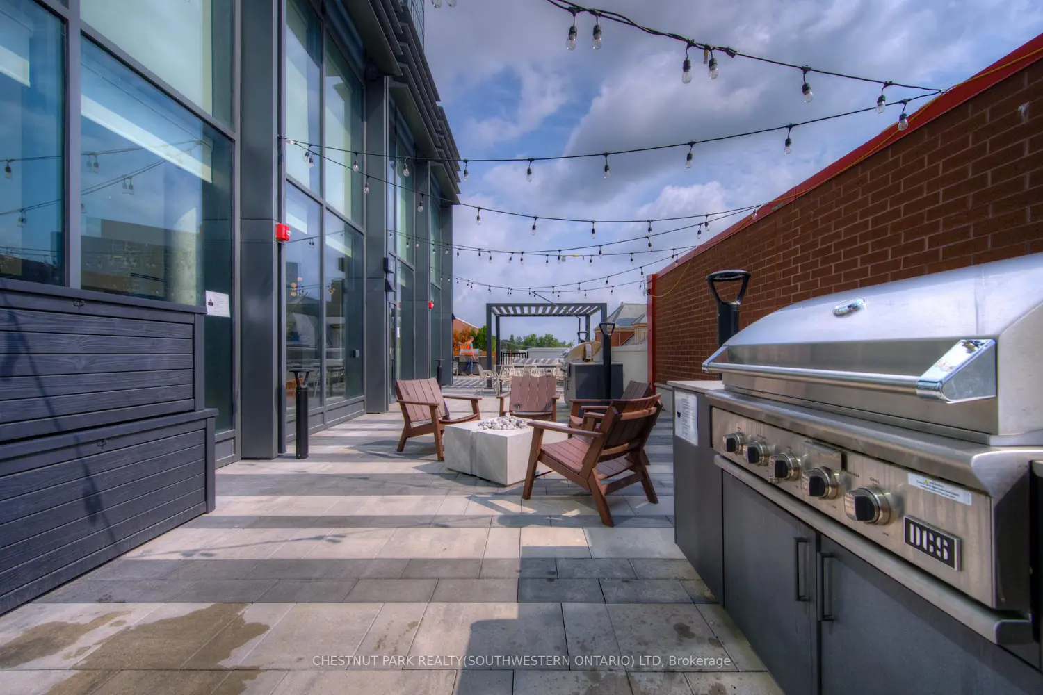 Additional image 15 of 15 Wellington Street 1704