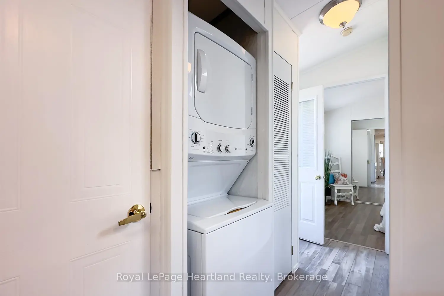 Additional image 13 of 77307 Bluewater Highway 49