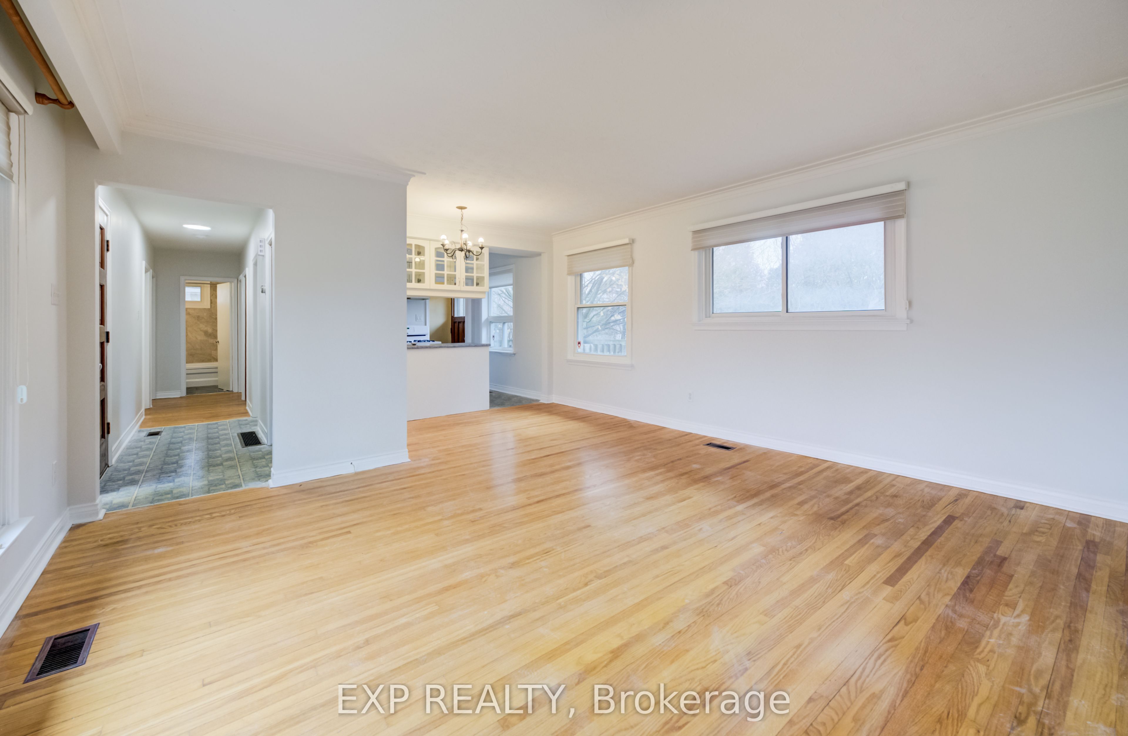 Additional image 6 of 542 Trudale Court, Oakville, ON, L6L 4H1