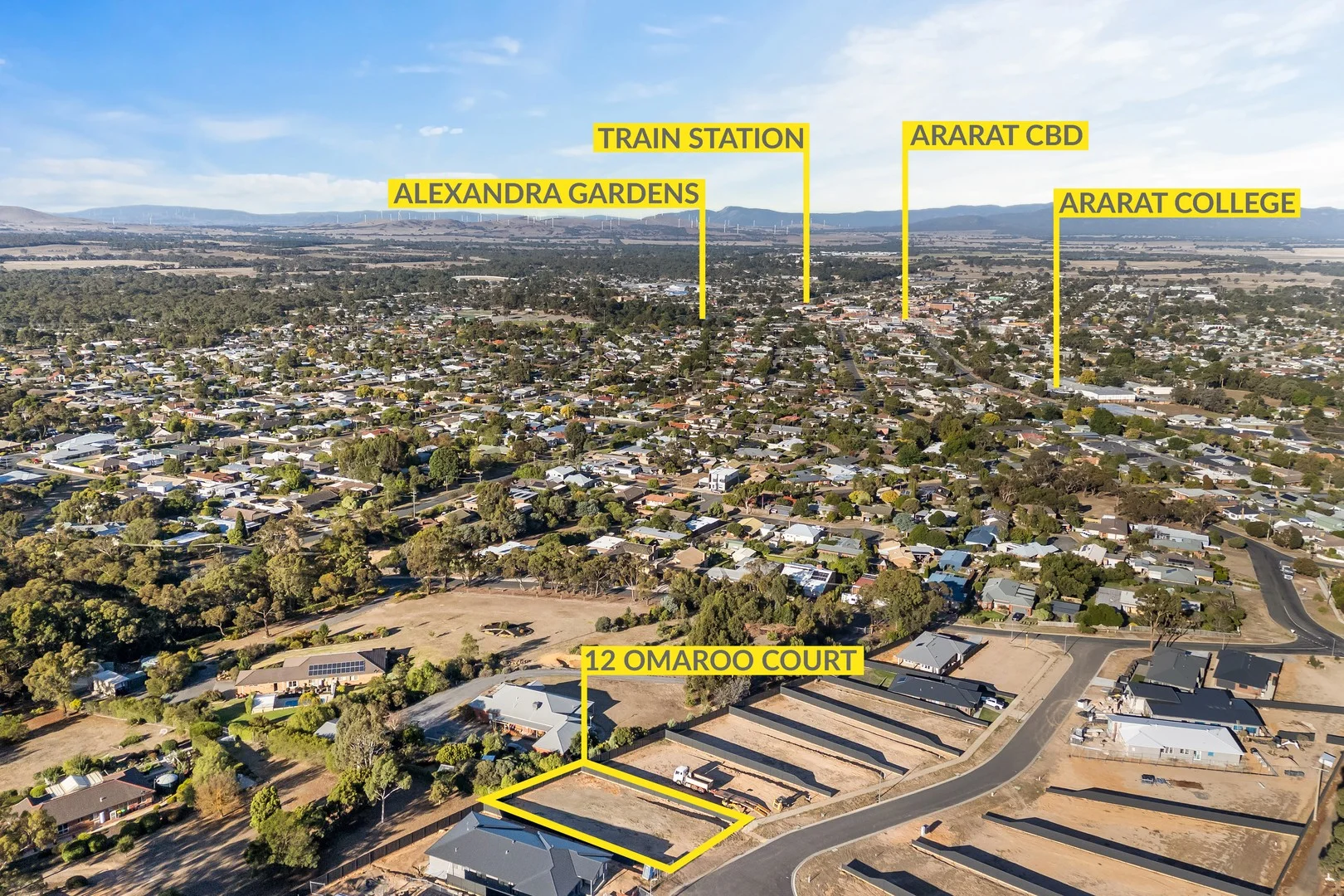 12 Omaroo Court, Ararat VIC 3377