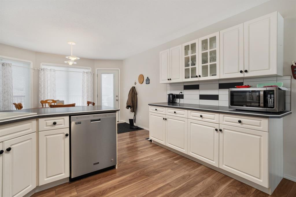 Additional image 5 of 132 Edgewood Close, Camrose, AB, T4V 4N9
