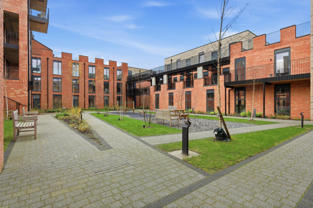 Additional image 20 of Campfield Road, St. Albans