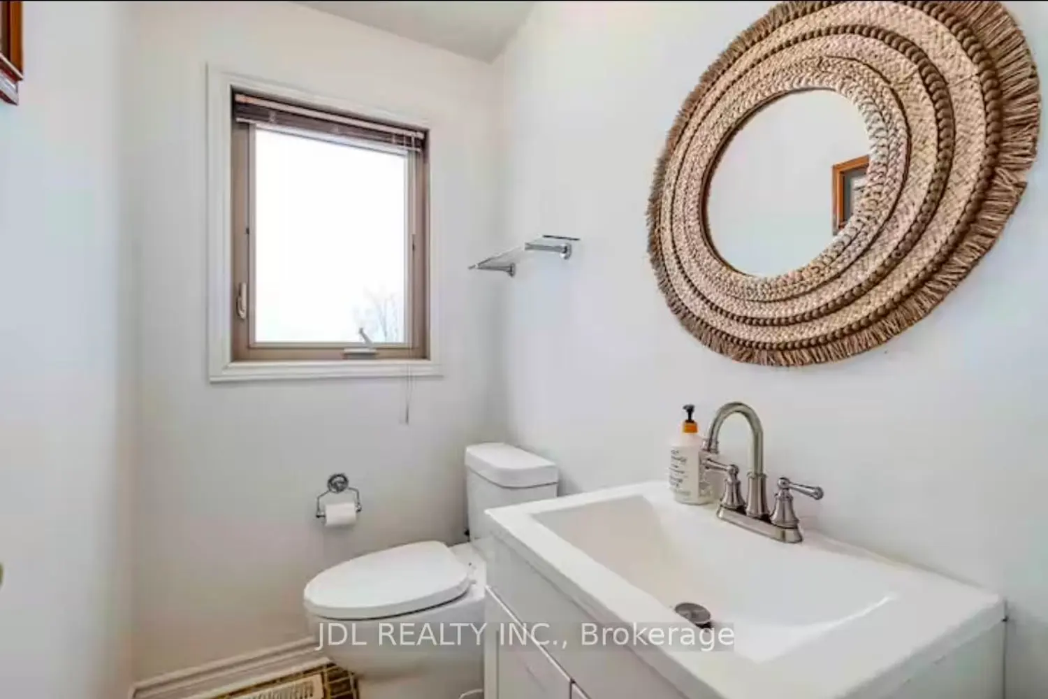 Additional image 11 of 200 Bayview Avenue