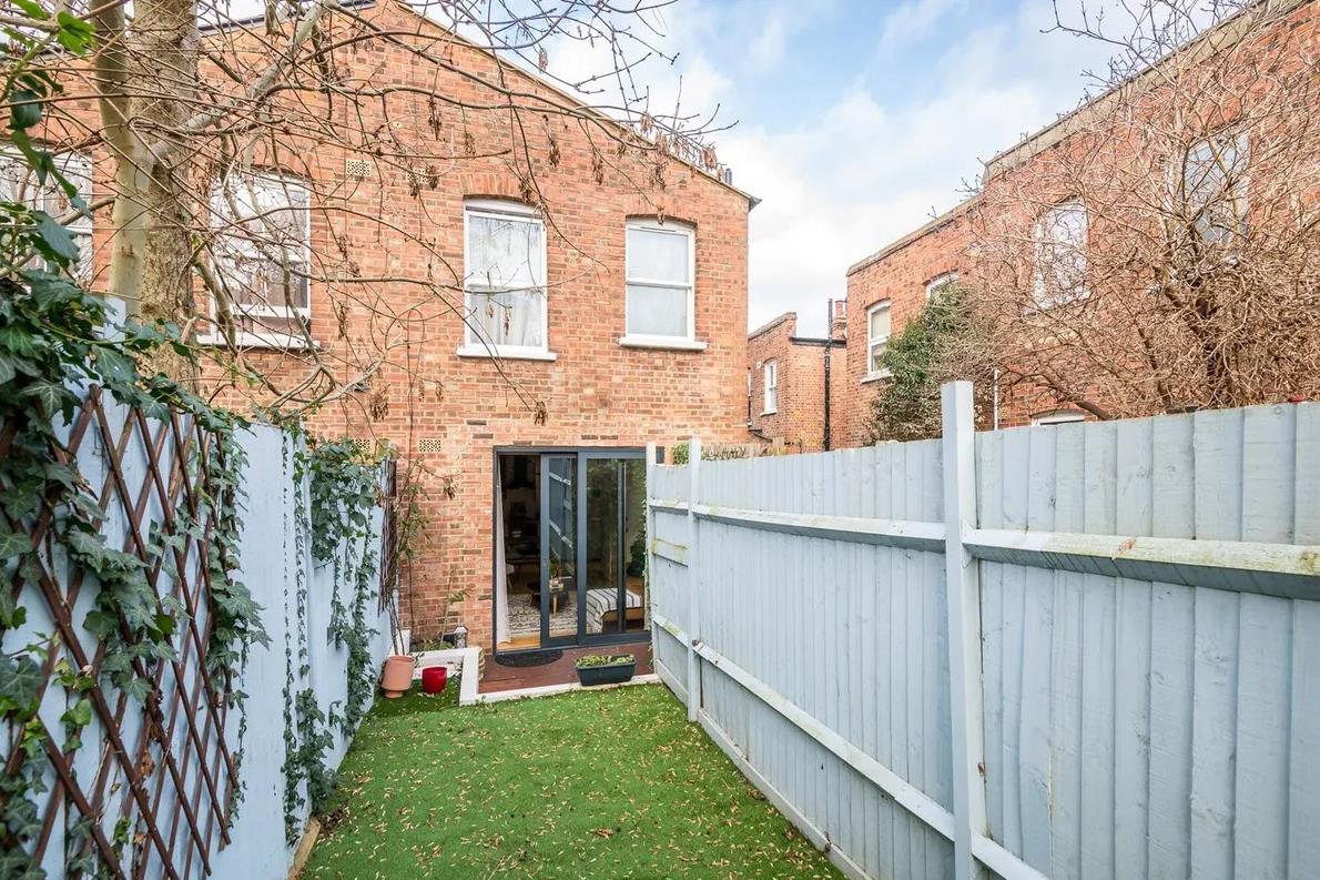 Additional image 8 of 2 Bed Maisonette, Oakbank Grove, SE24, N1 7GU