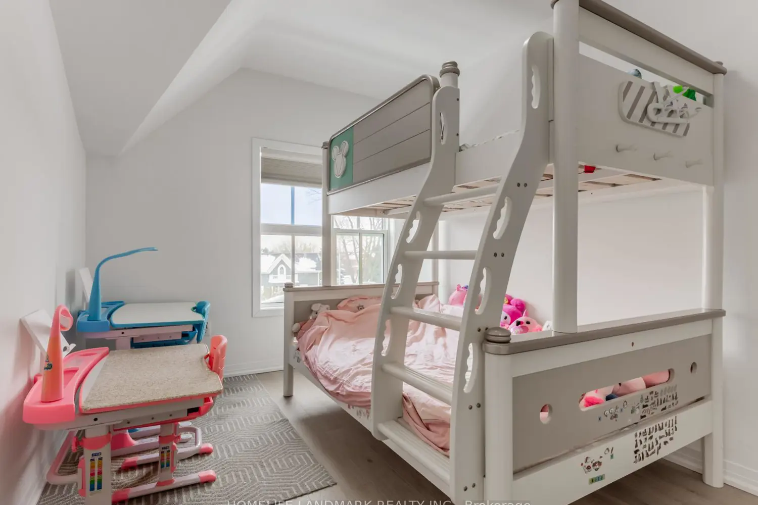 Additional image 15 of 9092 Woodbine Avenue