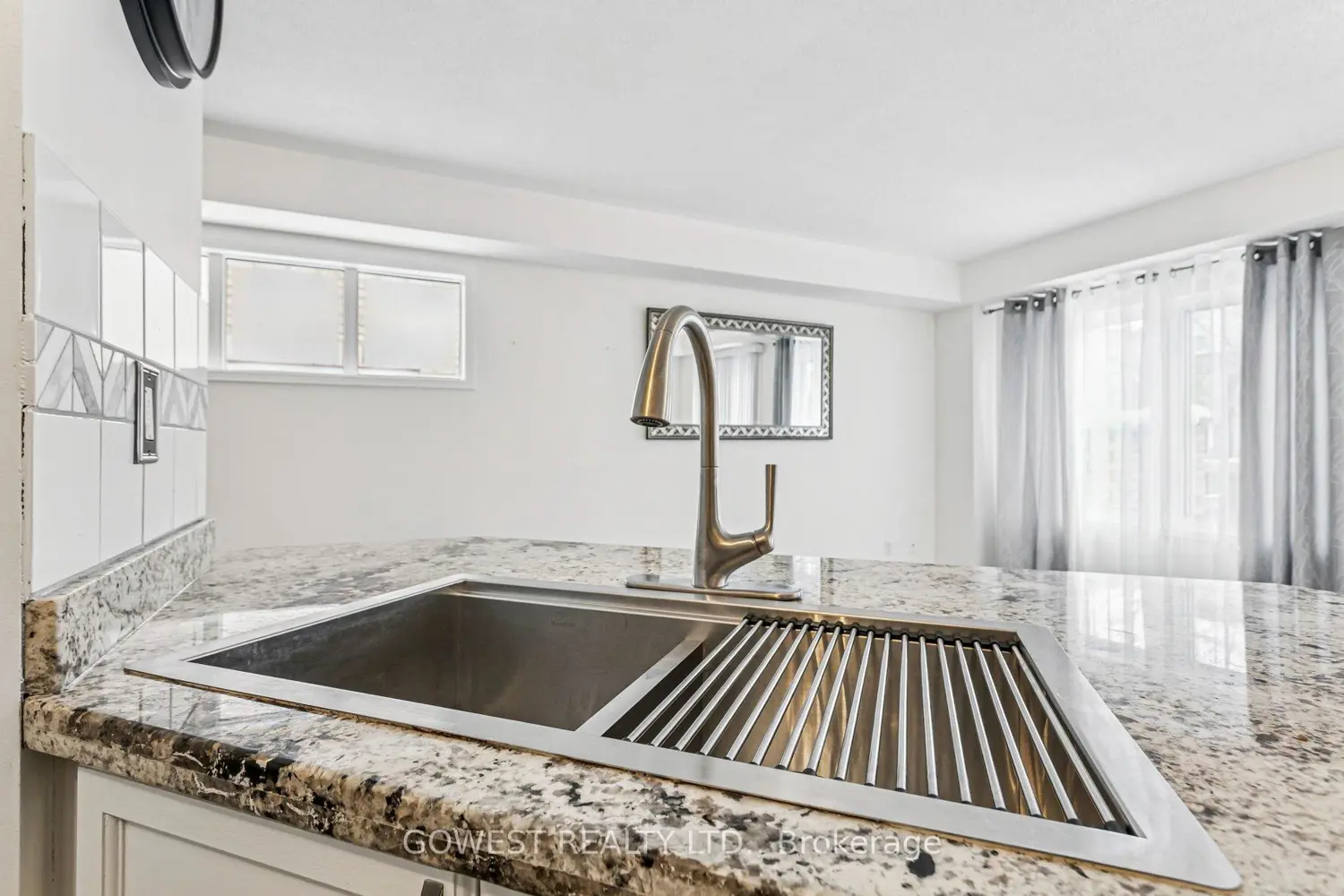 Additional image 13 of 3150 Erin Centre Boulevard 14