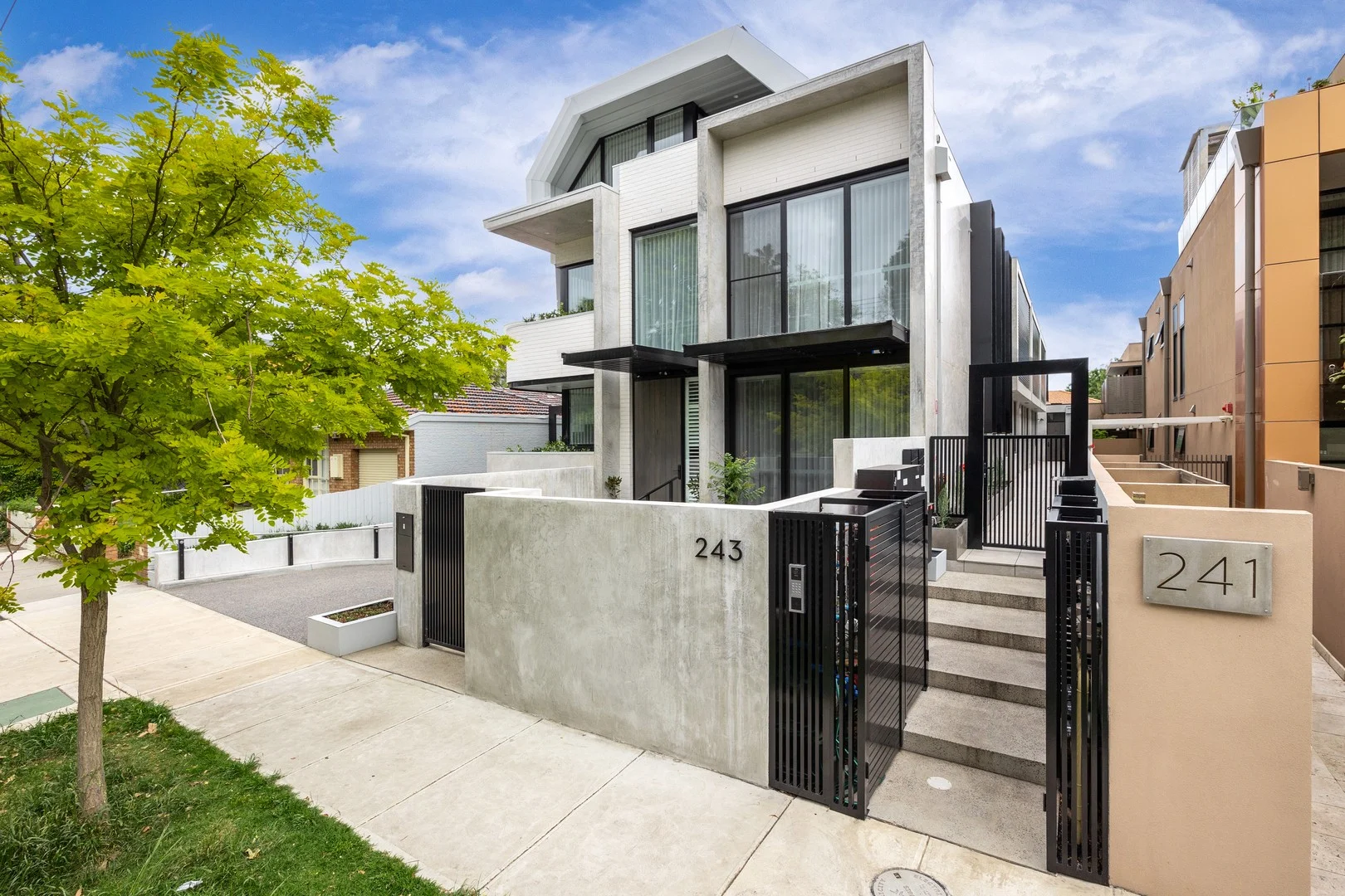 3/243 Balaclava Road, Caulfield North VIC 3161