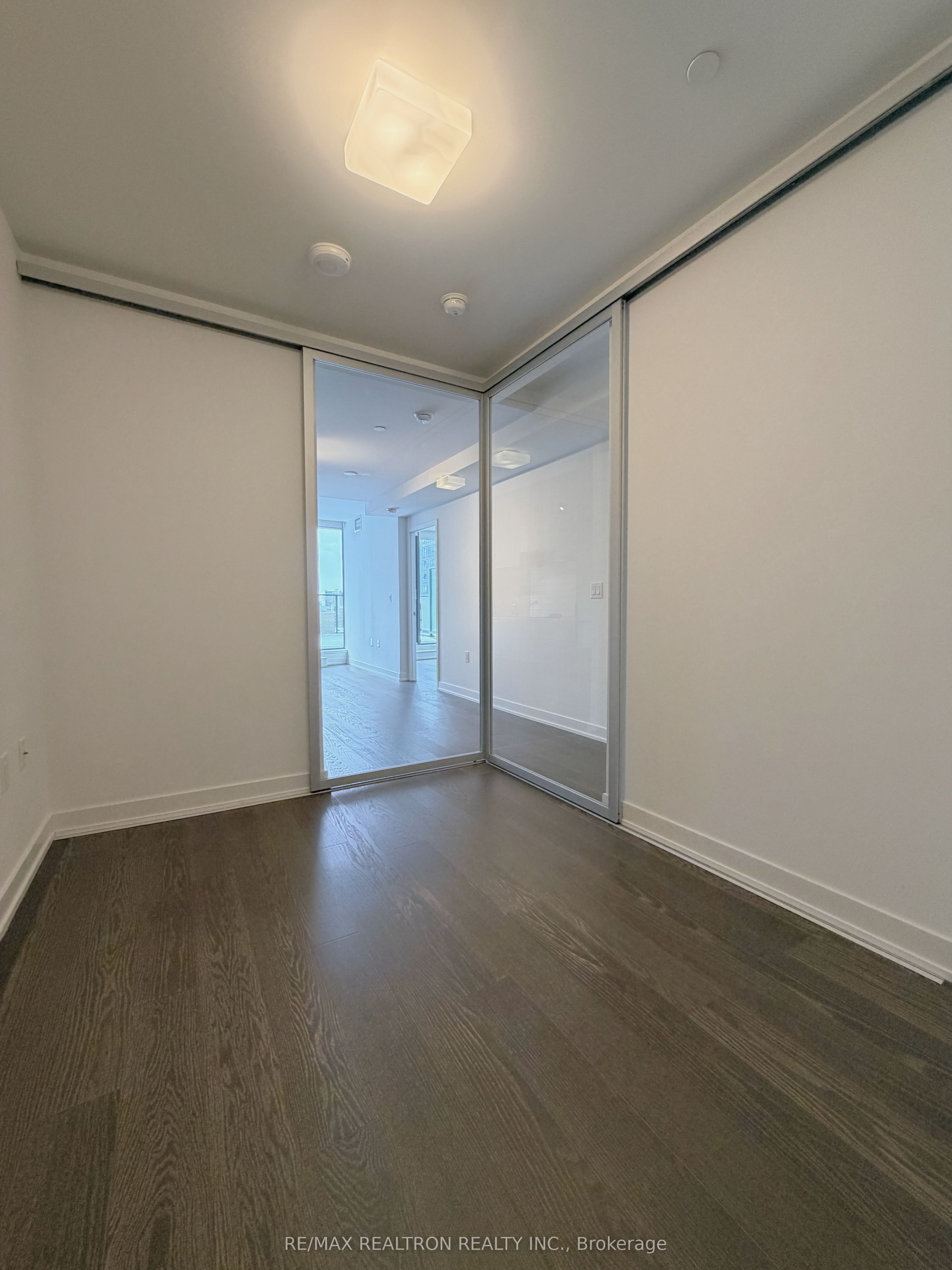 Additional image 6 of 709-11 Wellesley Street W, Toronto, ON, M4Y 0G4