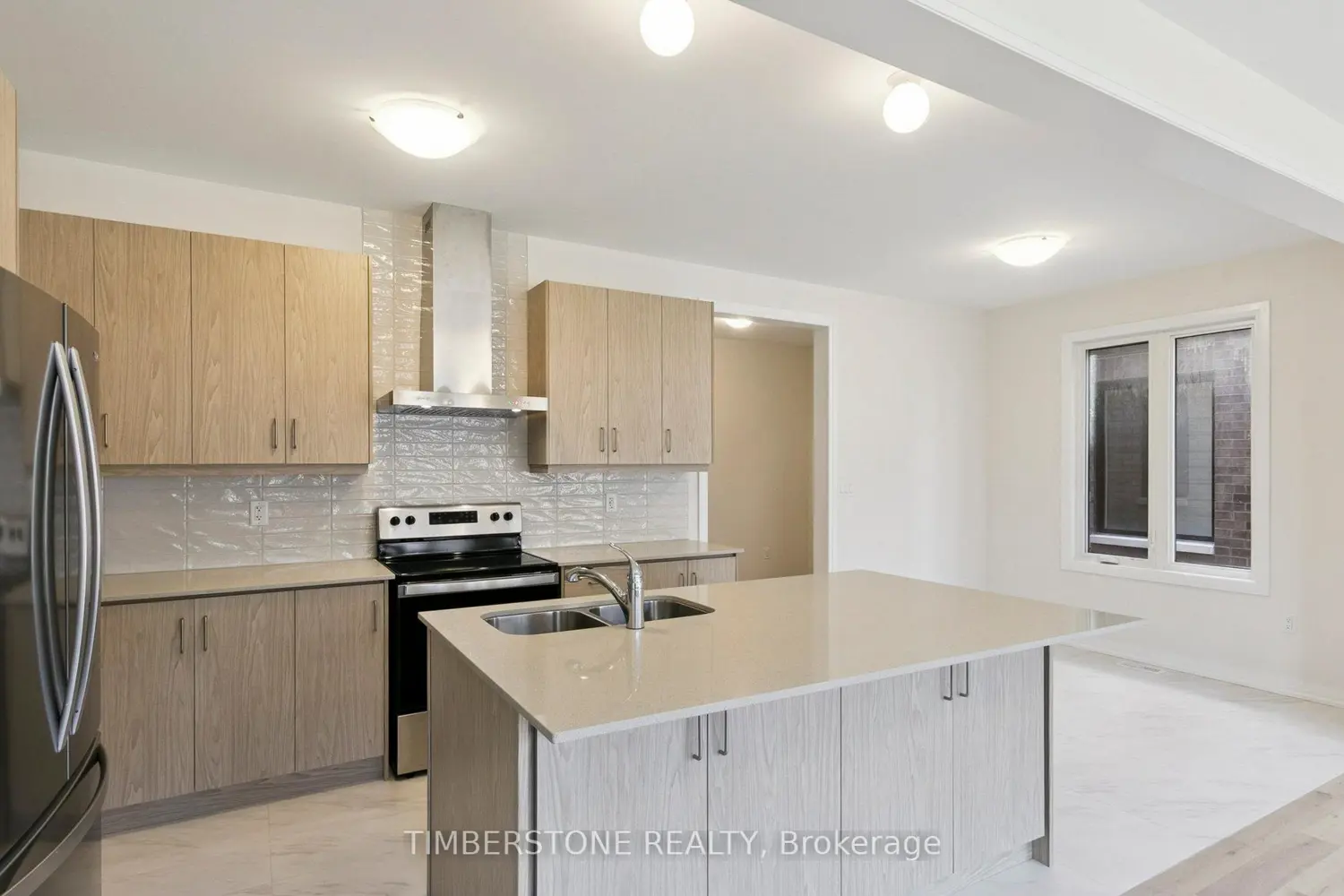 Additional image 10 of 1813 Narcissus Gardens