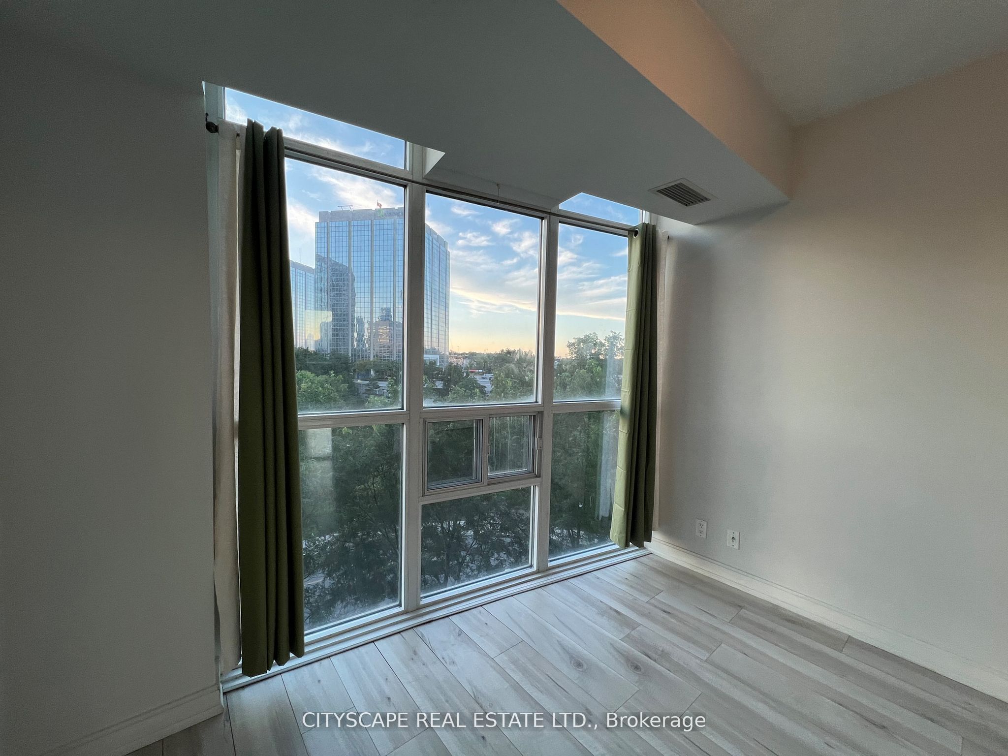 Additional image 3 of 510-80 Absolute Avenue, Mississauga, ON, L4Z 0A5