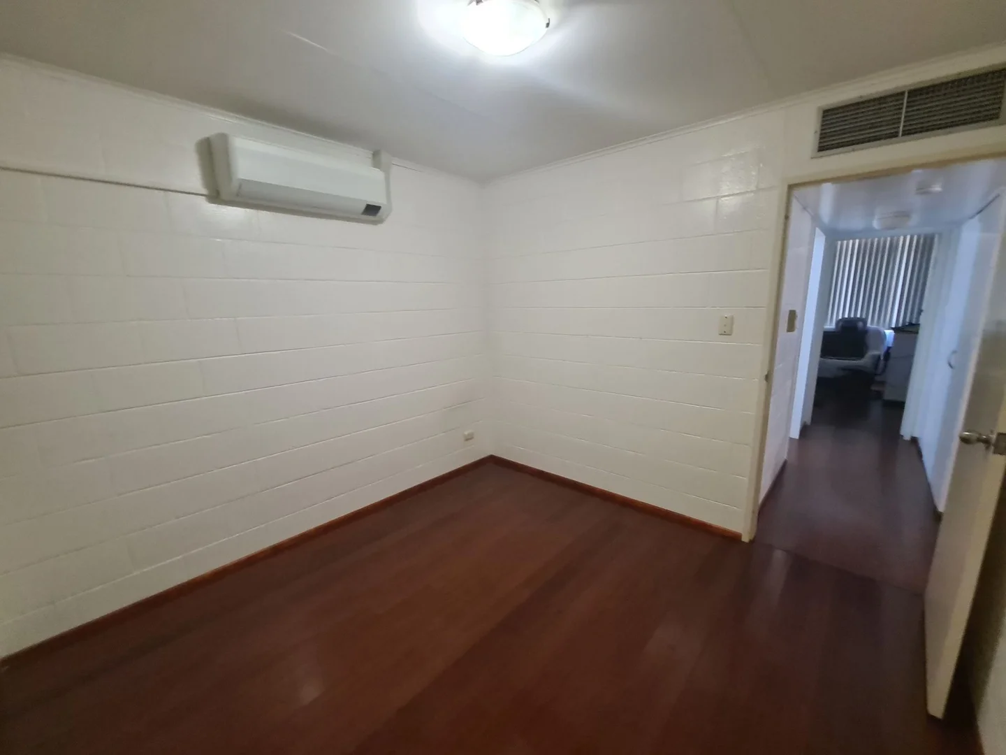 Additional image 5 of 6/25 Mona Street, Mount Isa QLD 4825