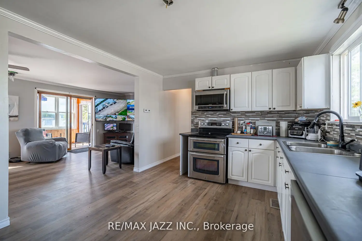 Additional image 12 of 1087 Islandview Drive