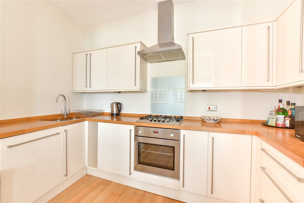 Additional image 2 of 3 bed flat for saleHambrough Road, Ventnor, Isle Of Wight PO38