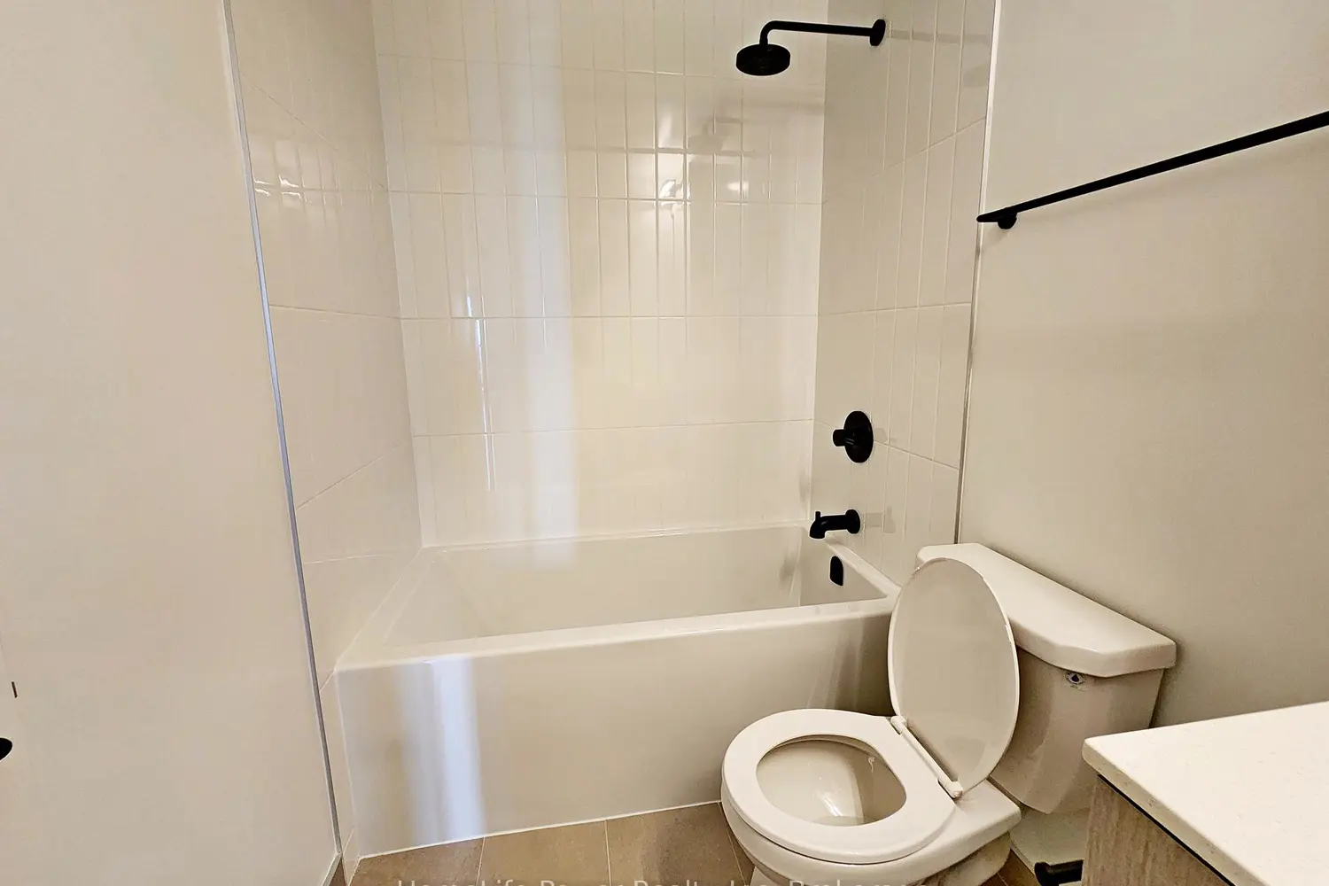 Additional image 17 of 2495 Eglinton Avenue 1902