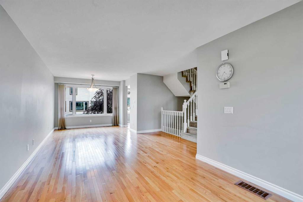 Additional image 6 of 219 Coachway Lane SW, Calgary, AB, T3H 1A4
