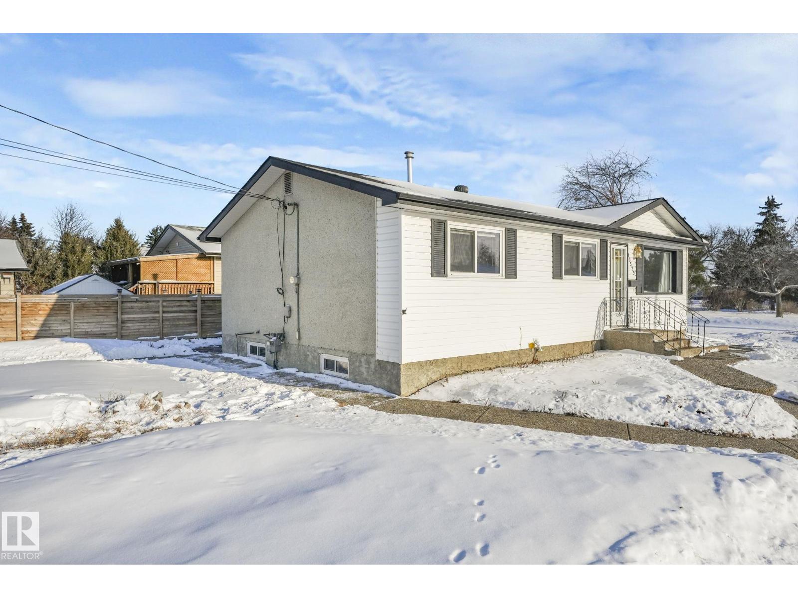 Additional image 6 of 13529 69 Street NW, Edmonton, AB, T5C0H7