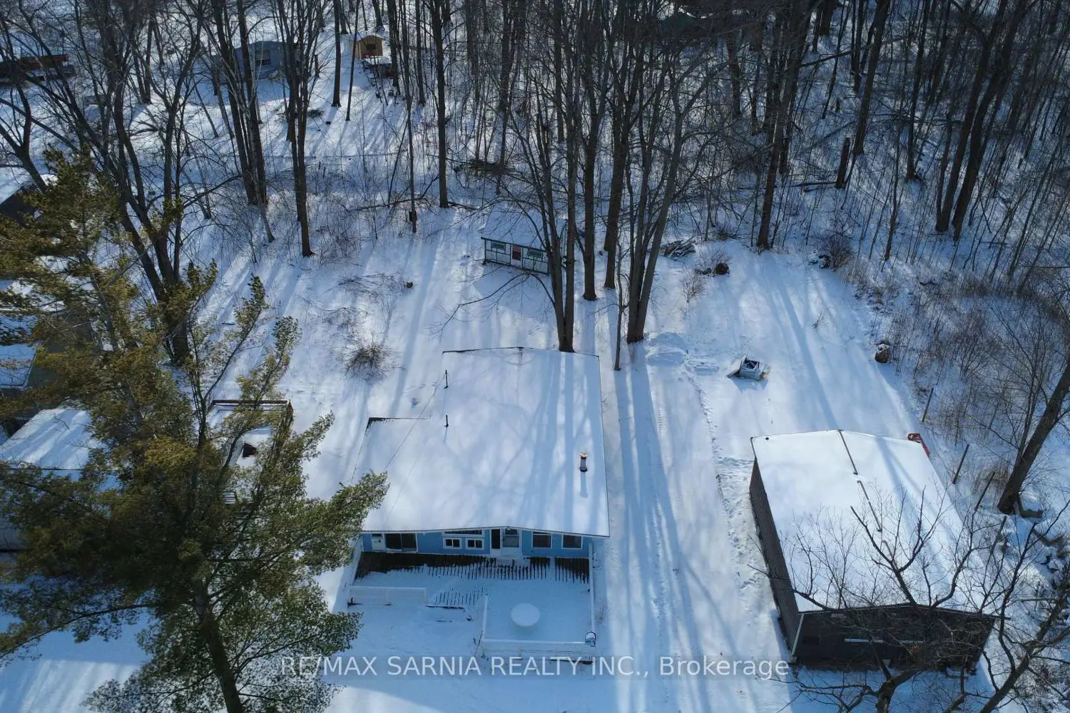 Additional image 17 of 9924 Lake Road