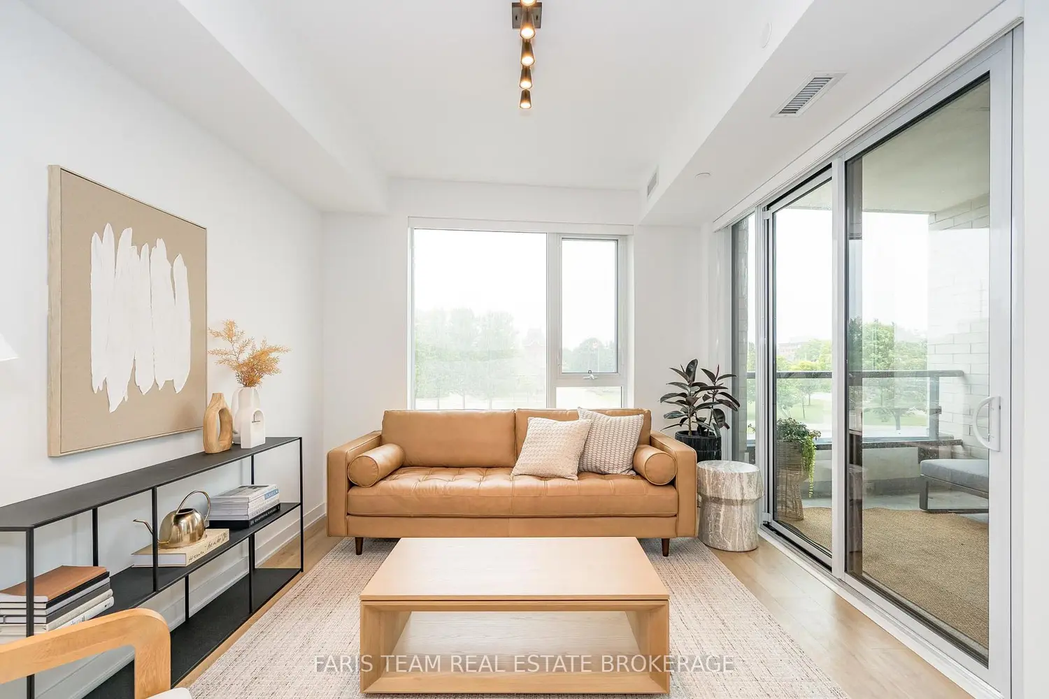 Additional image 8 of 31 Huron Street 209