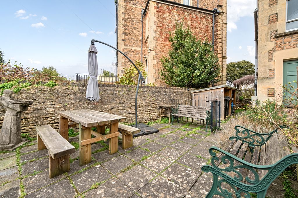 Additional image 9 of 2 bed flat for saleWorcester Crescent, Bristol BS8