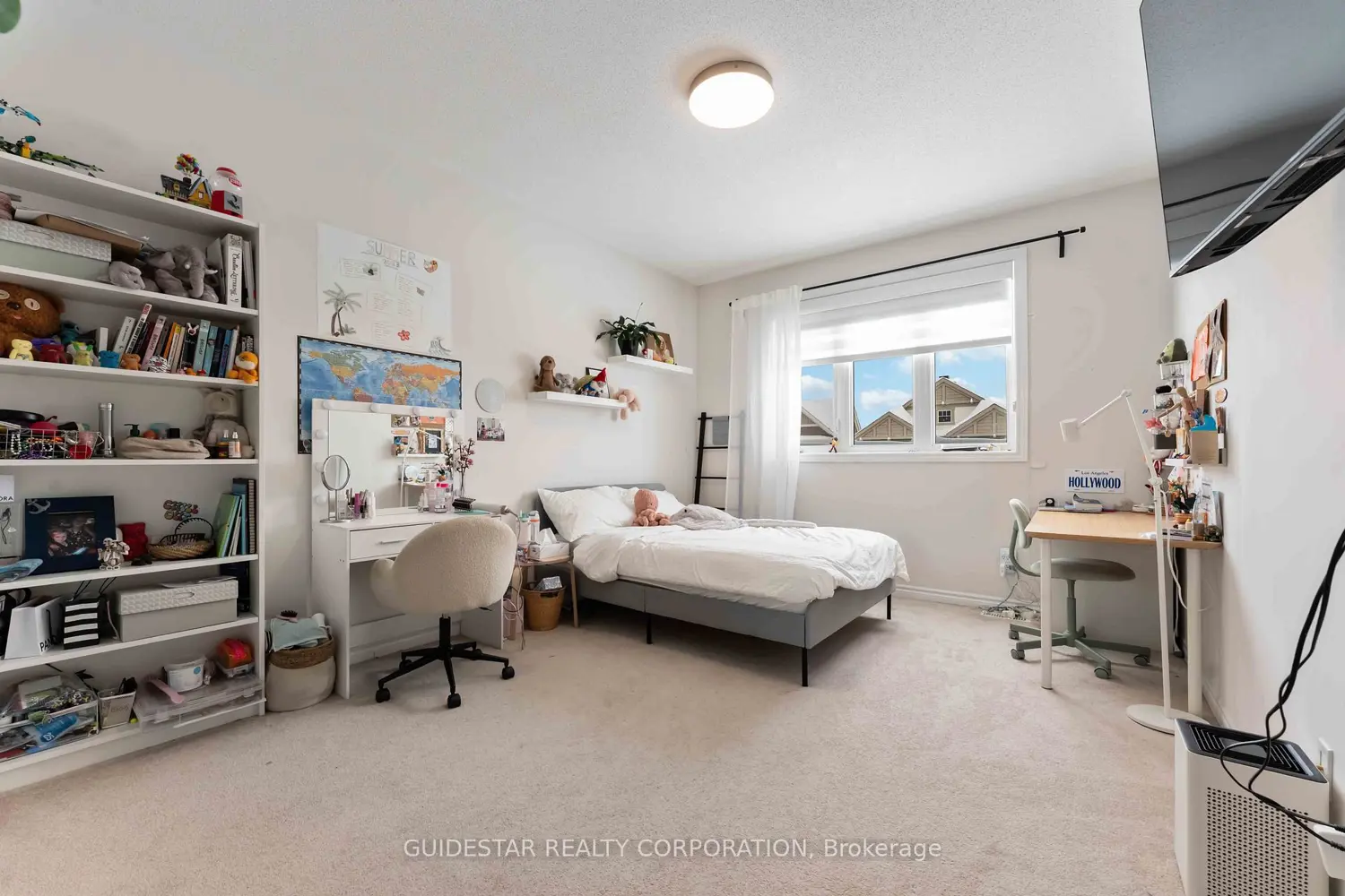 Additional image 15 of 30 Oxalis Crescent