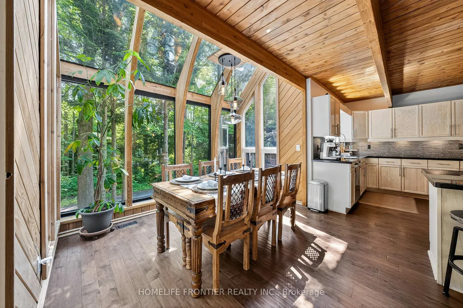 Additional image 6 of 7896 6Th Line