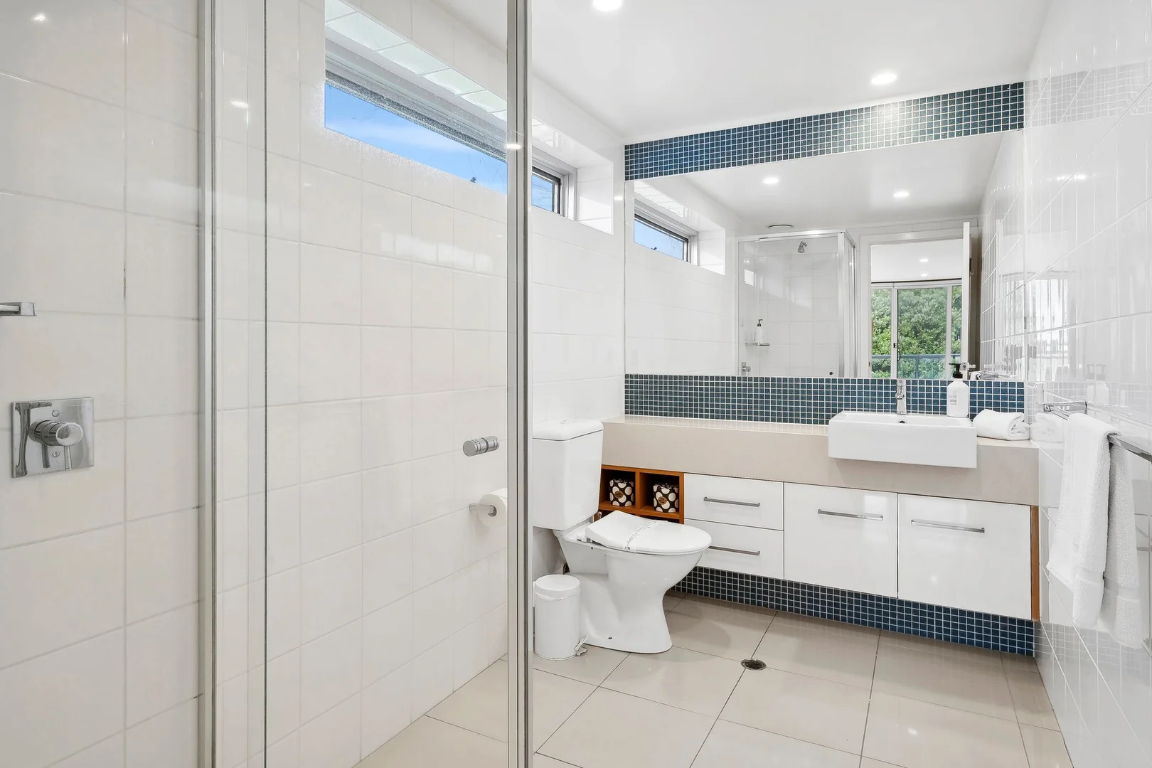 Additional image 9 of 4/17-19 Nelson Street, Apollo Bay VIC 3233