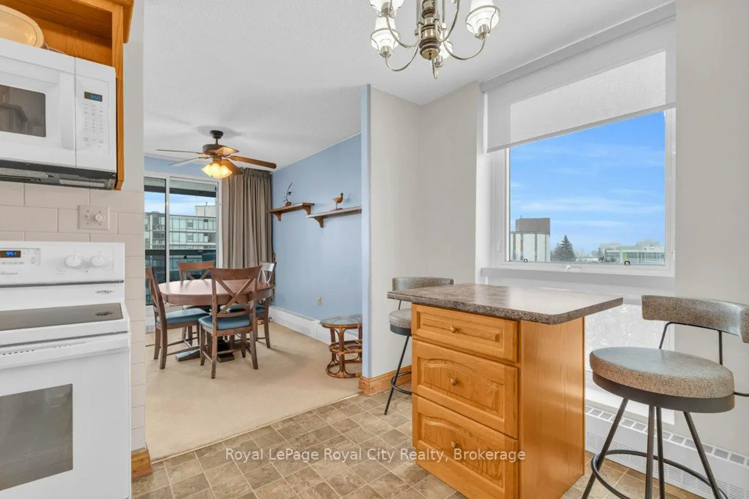 Additional image 5 of 19 Woodlawn Road 614