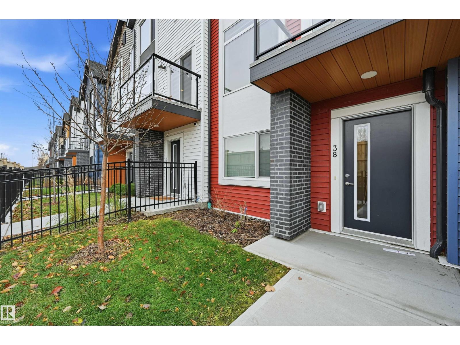 Additional image 3 of 38-1010 Rabbit Hill Road SW, Edmonton, AB, T6W4G7