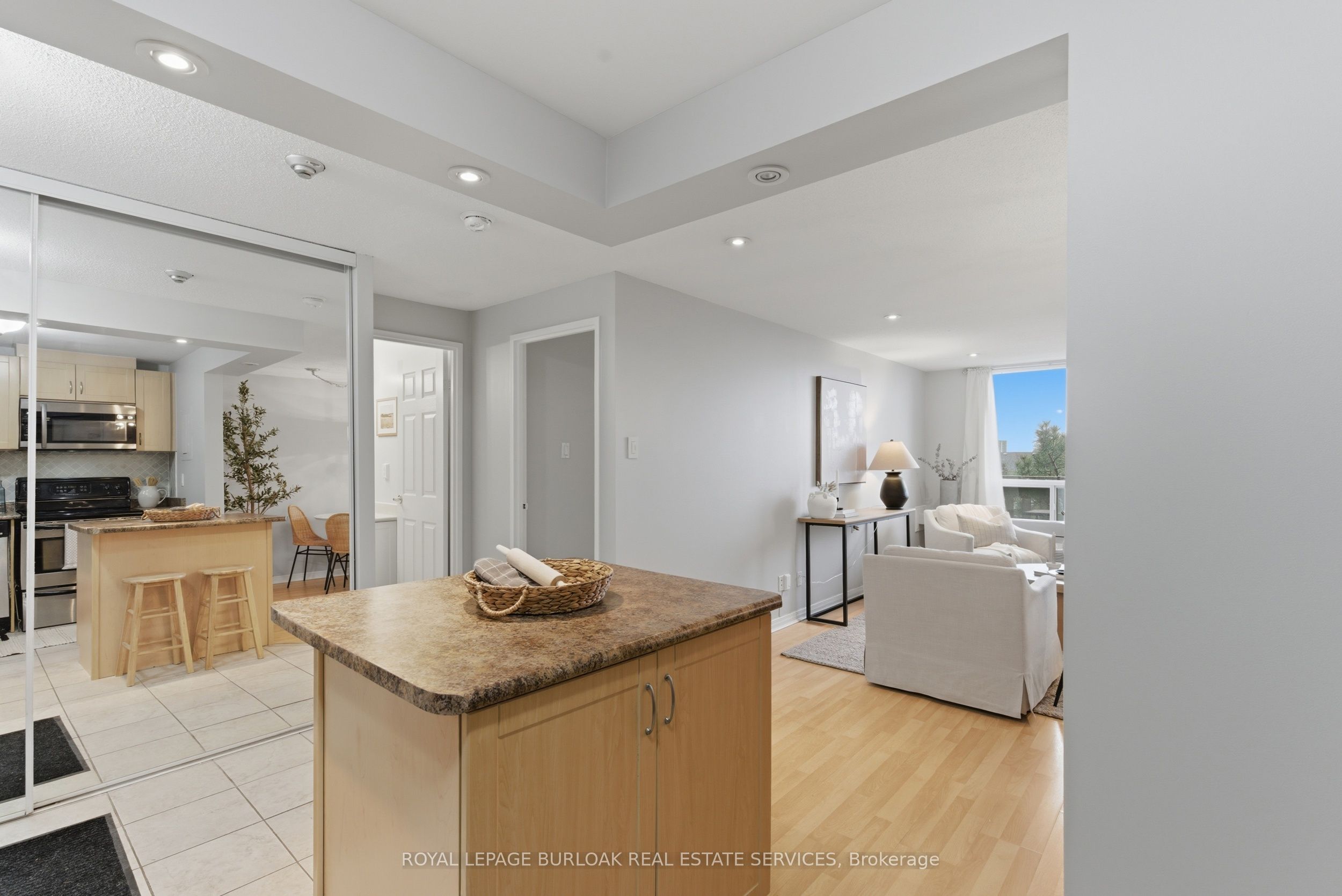 Additional image 6 of 312-6720 Glen Erin Drive, Mississauga, ON, L5N 3K8