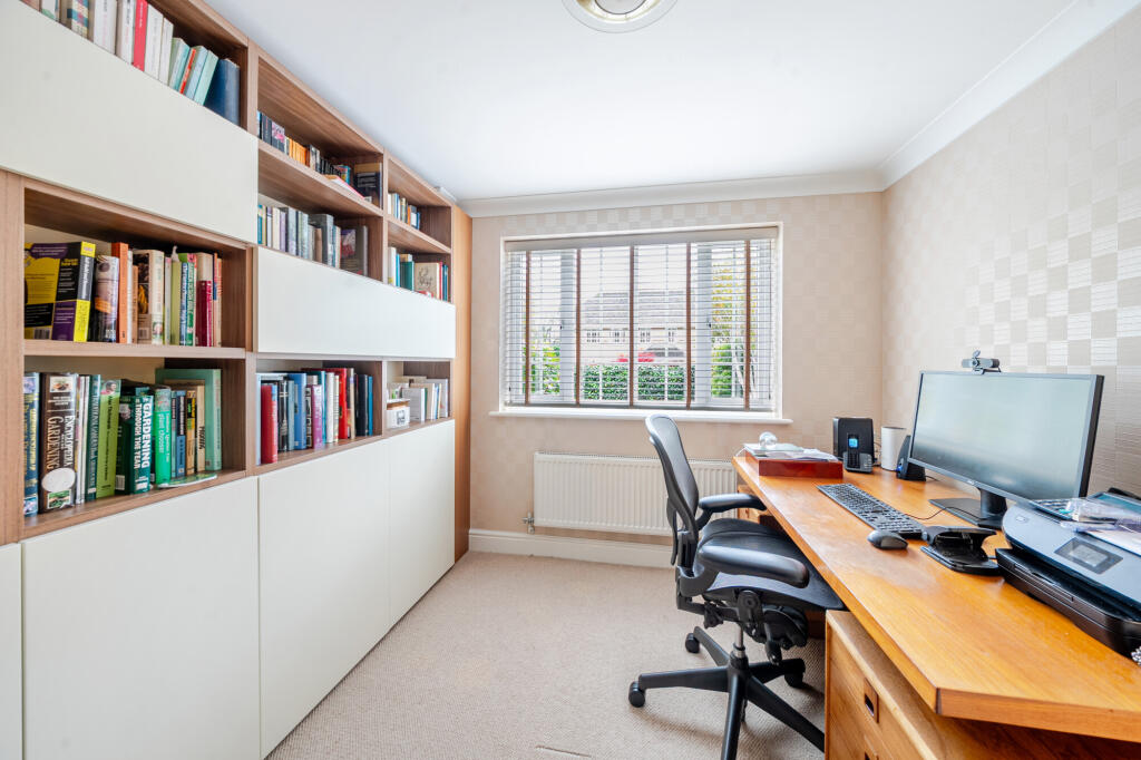 Additional image 12 of Kensington Close, St. Albans, AL1