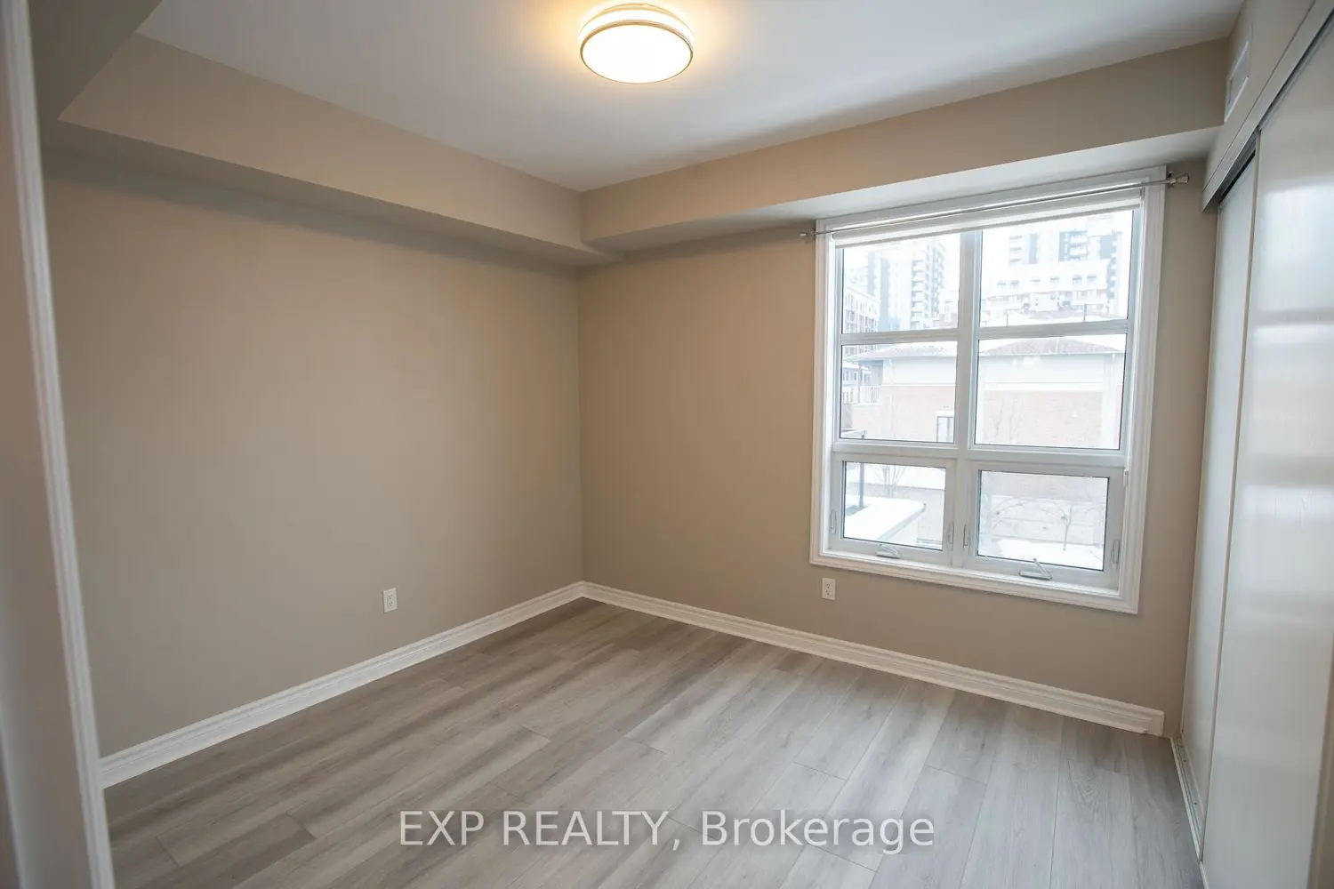 Additional image 13 of 301 Bayrose Drive 305