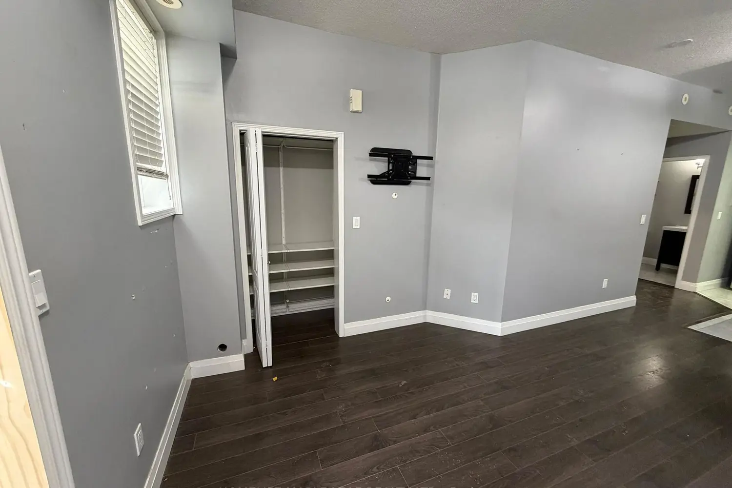 Additional image 16 of 615 Shoreline Drive 17