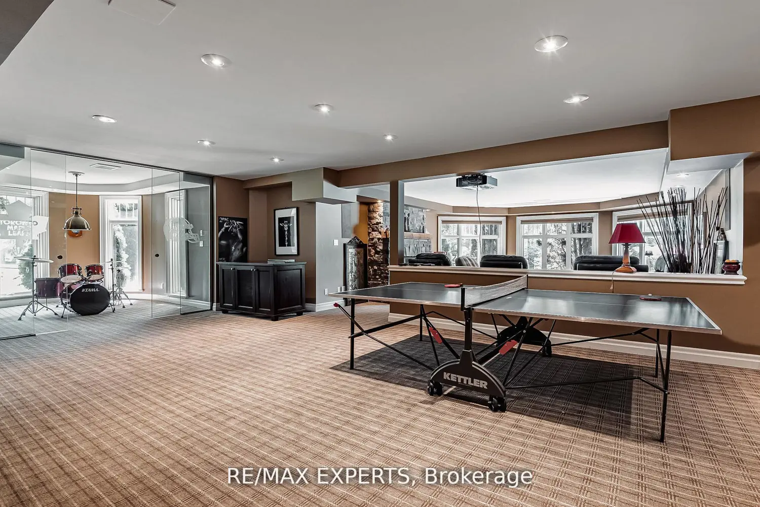 Additional image 12 of 8 Alm Court