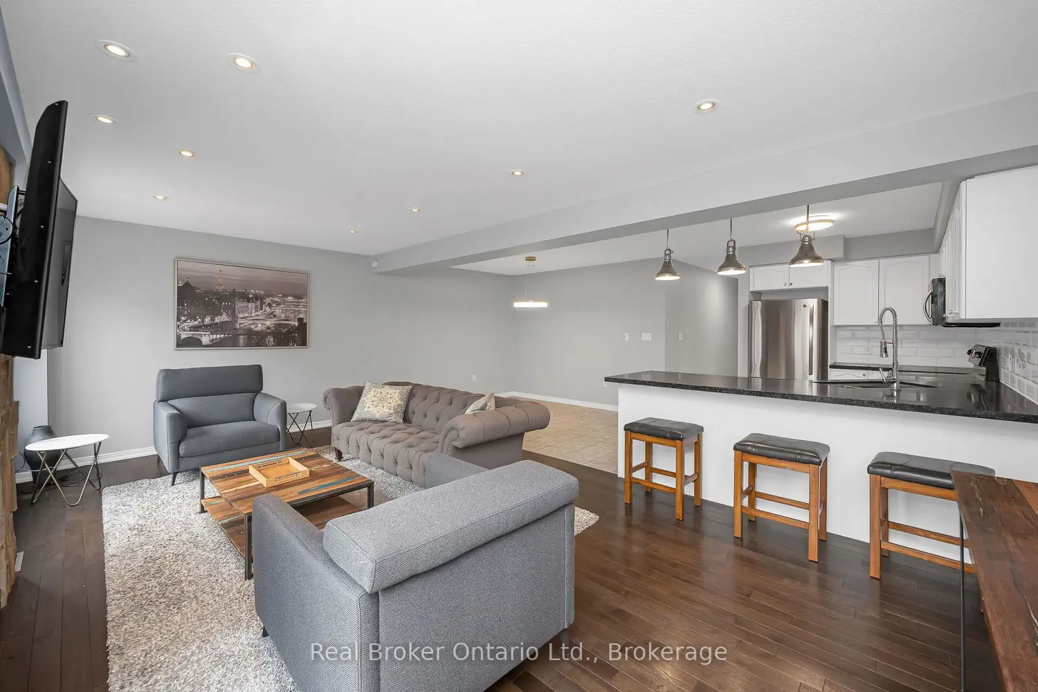 Additional image 8 of 23 Bellflower Boulevard