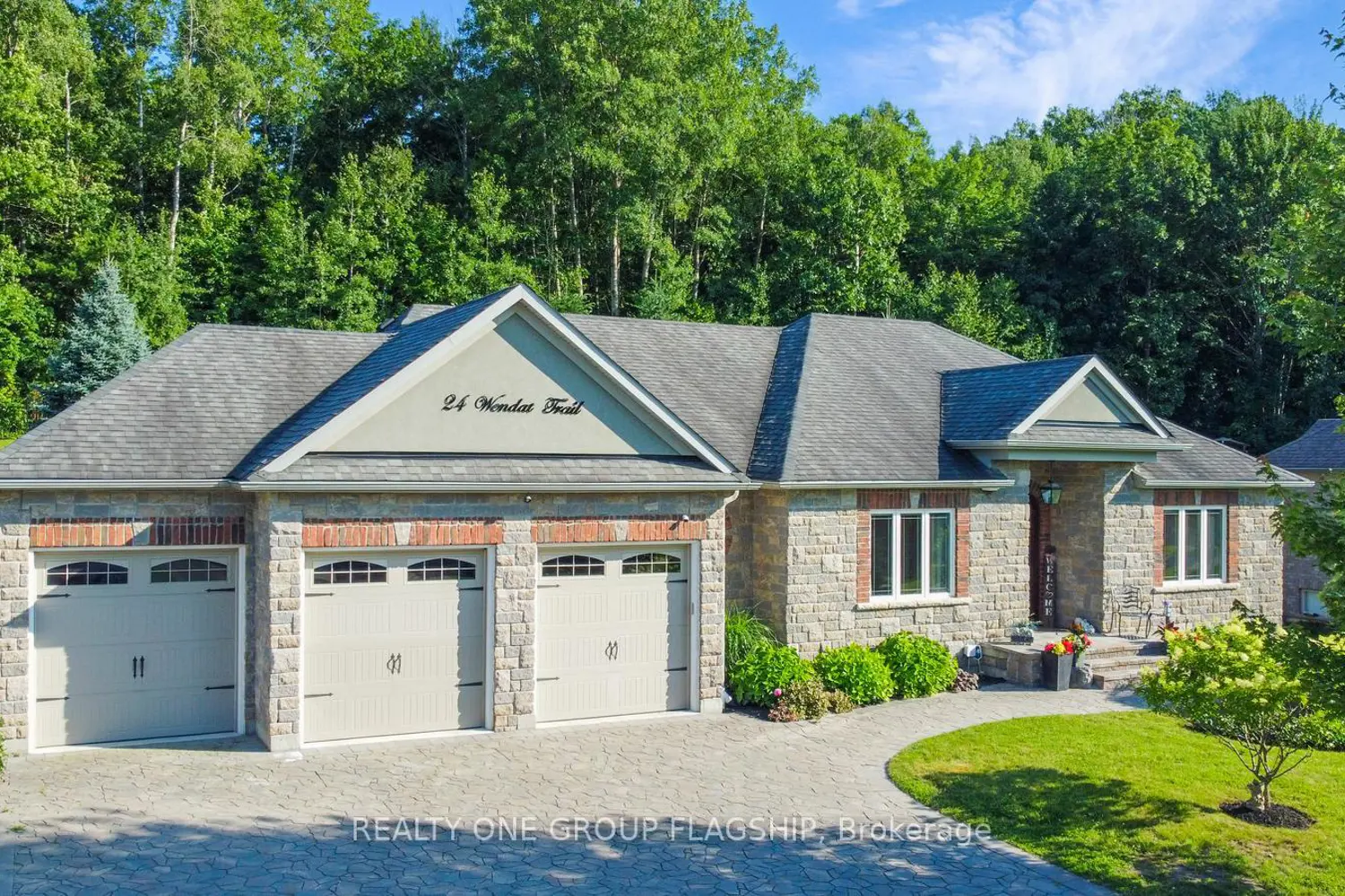 24 Wendat Trail