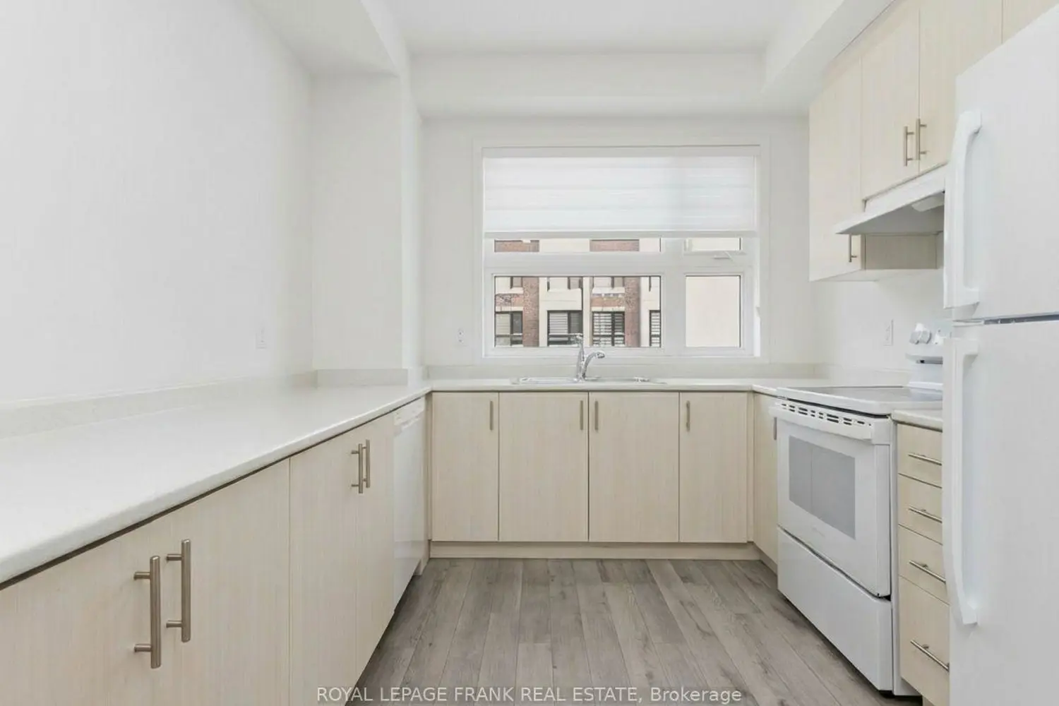36 Bateson Street photo 4