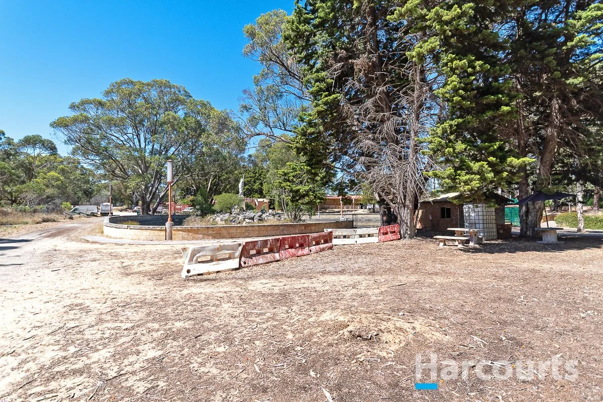 Additional image 16 of 414 Karoborup Road, Carabooda WA 6033